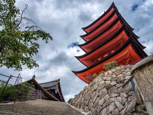 metsaperture miyajima adası gojunoto pagoda