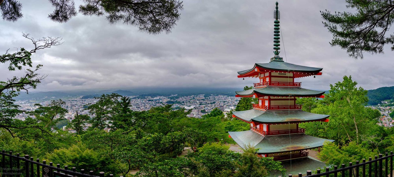 chureito pagoda panorama