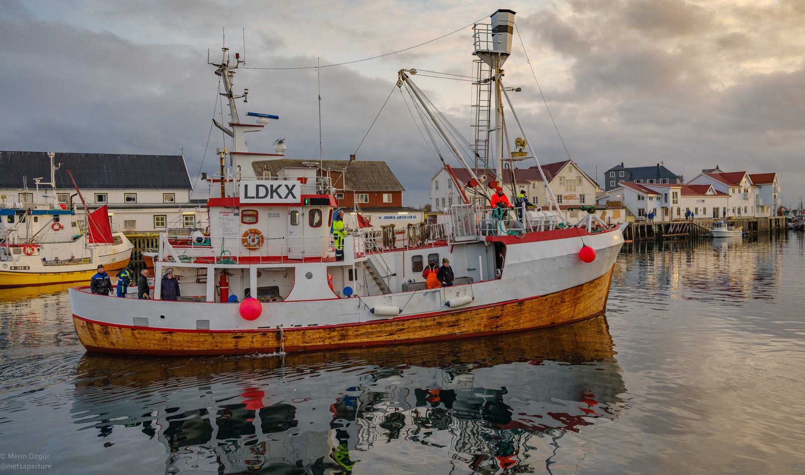 lofoten fisher boat henningsvaer