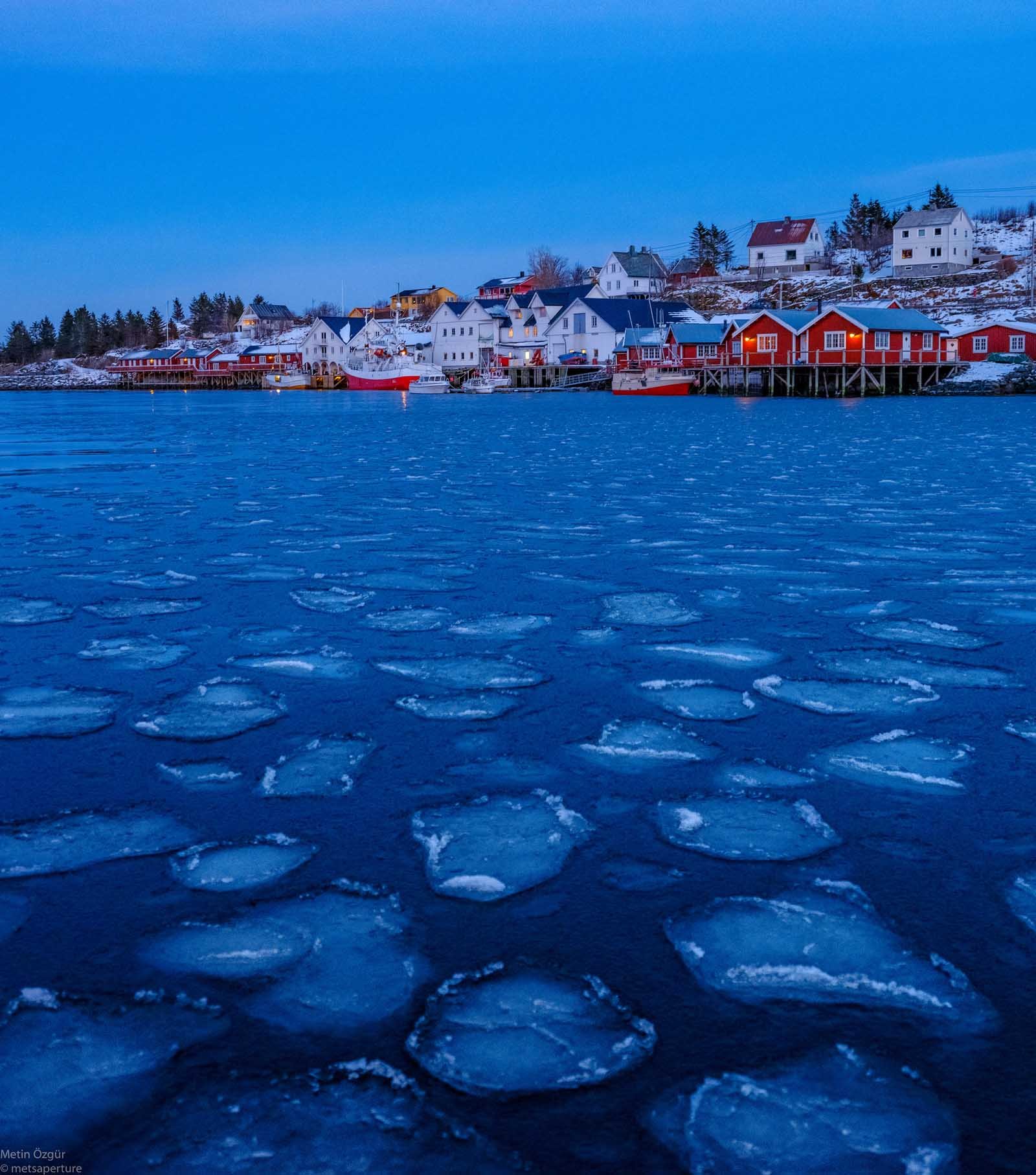 lofoten blue hour ice