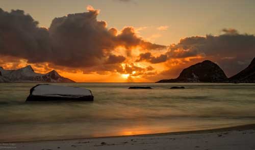 metsaperture Lofoten Haukland Beach sunset