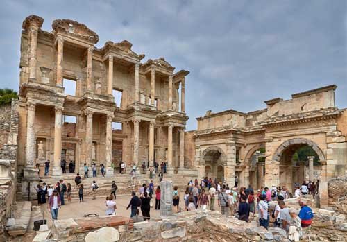 metsaperture ephesus kütüphane